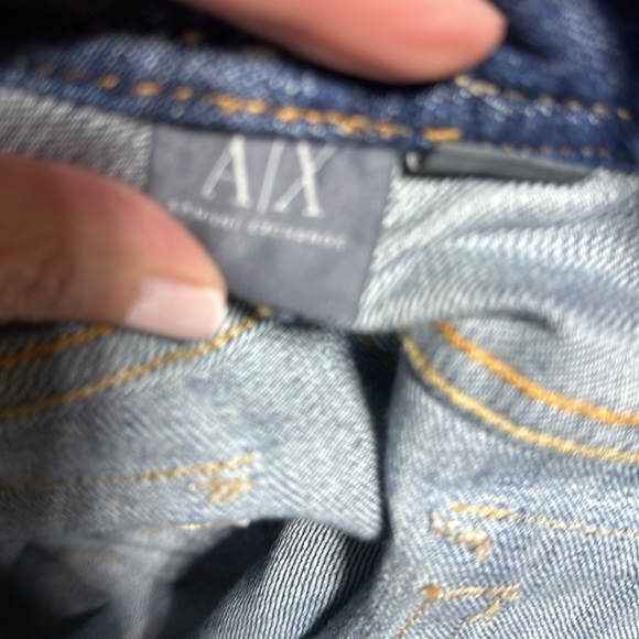 Y2K Fit Armani Exchange Distressed Straight Leg Denim W/Pocket Detail 8 Short - Picture 14 of 15